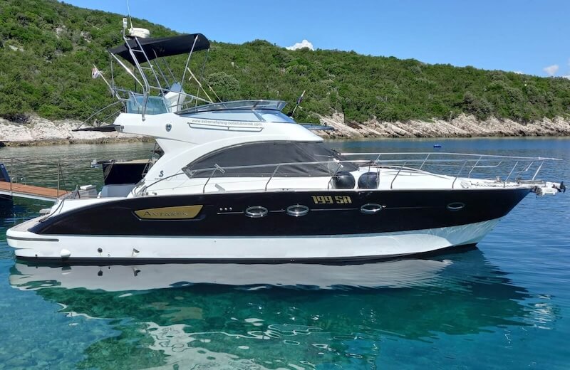 The other BOWA shuttle boat